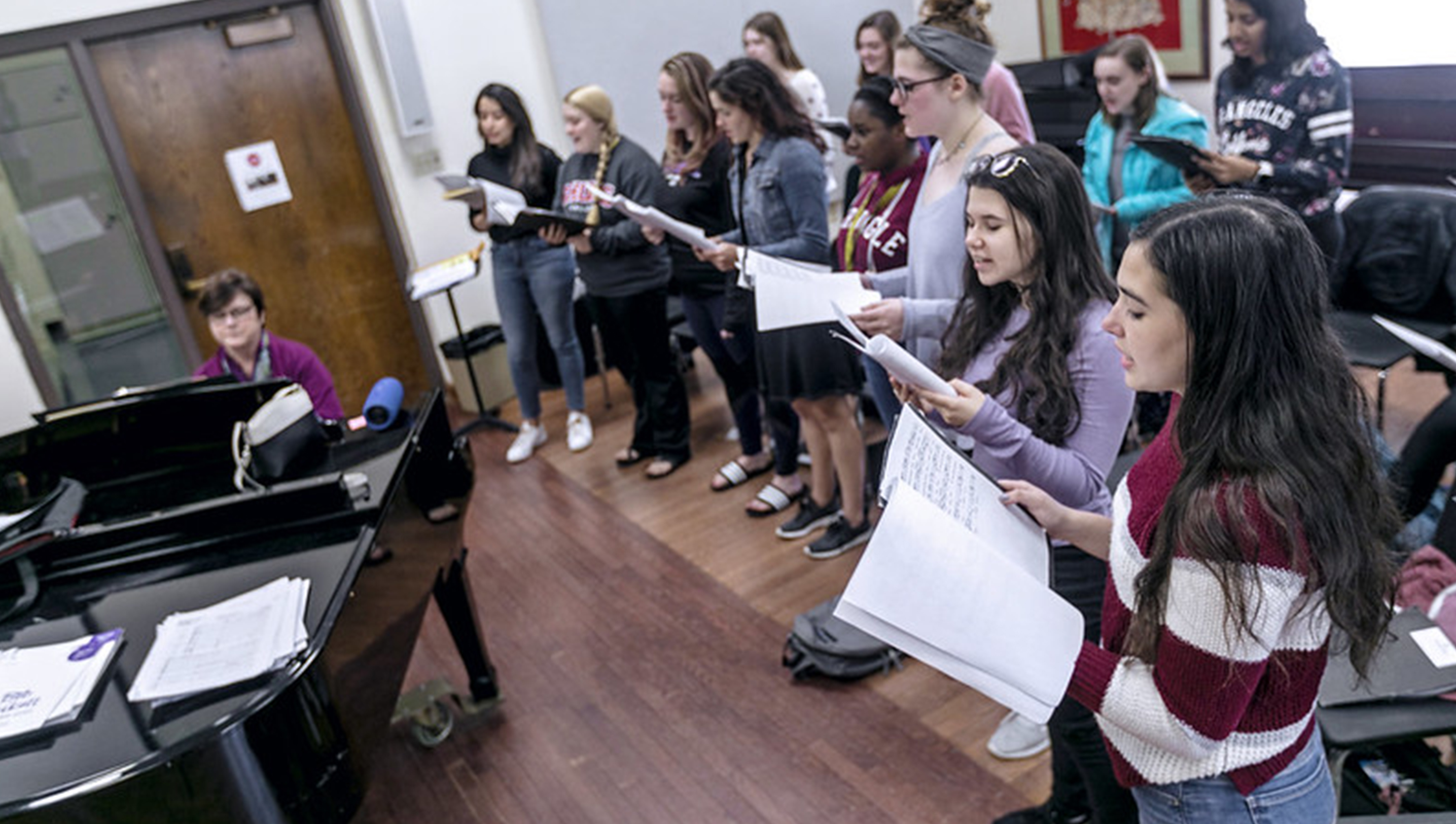 Women's Camerata in rehearsal