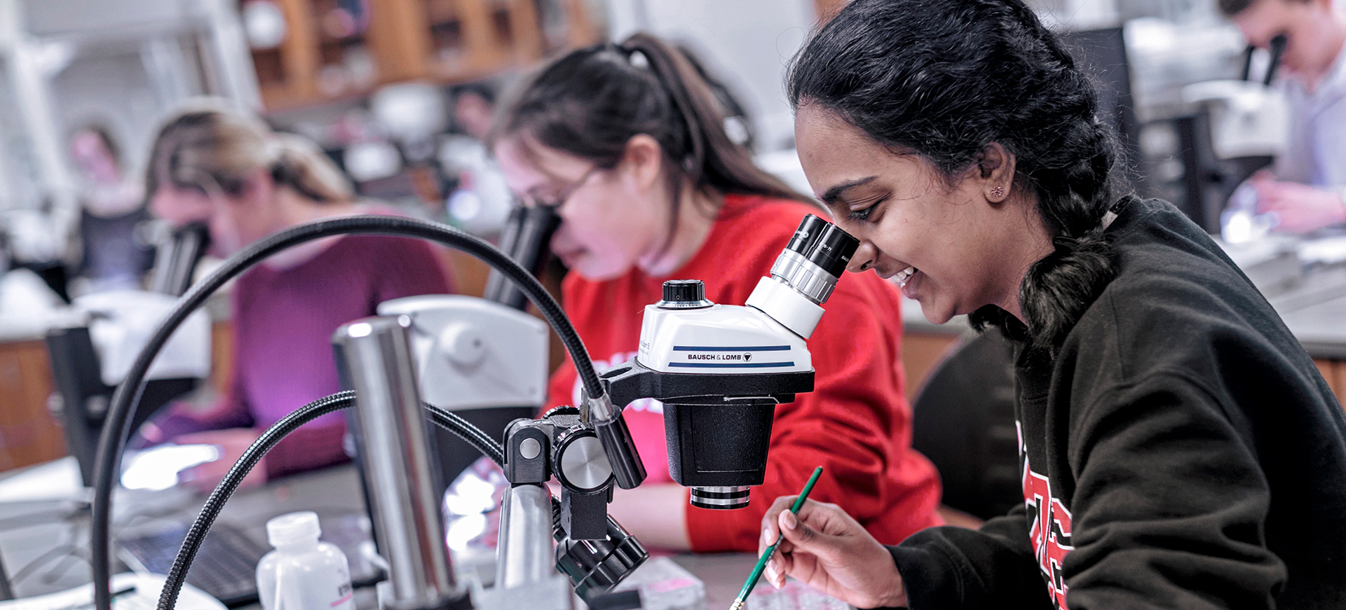Students in the neuroscience lab at Rhodes