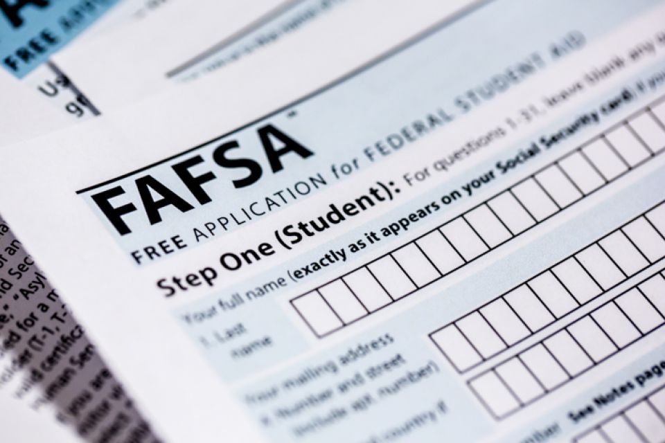 picture of a FAFSA form