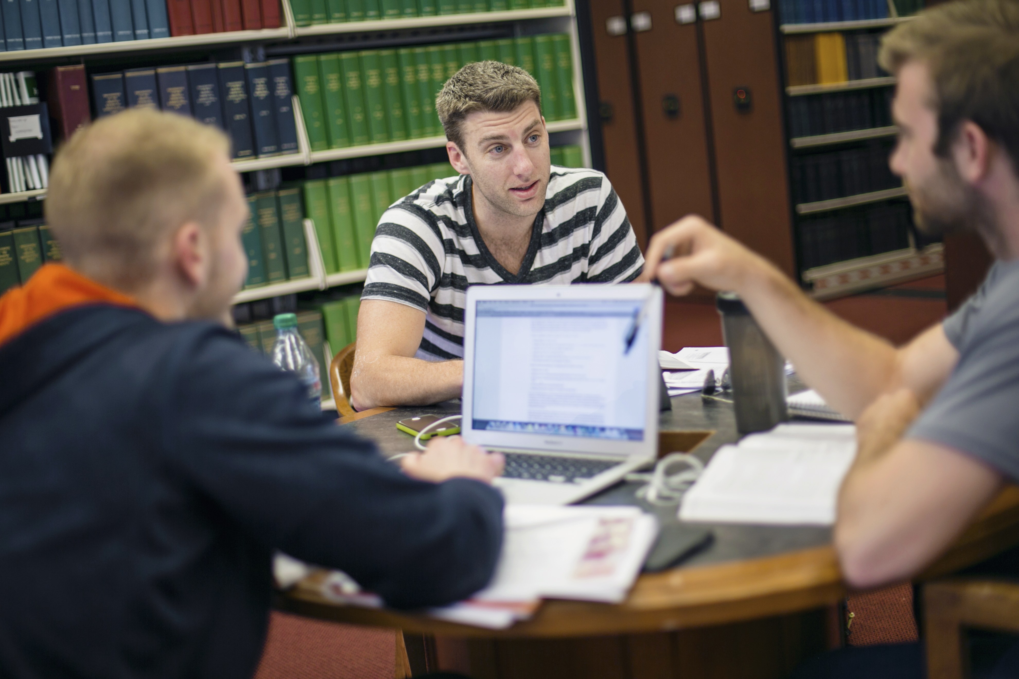 Psychology Rhodes College A Group Of Students Talking Around Table