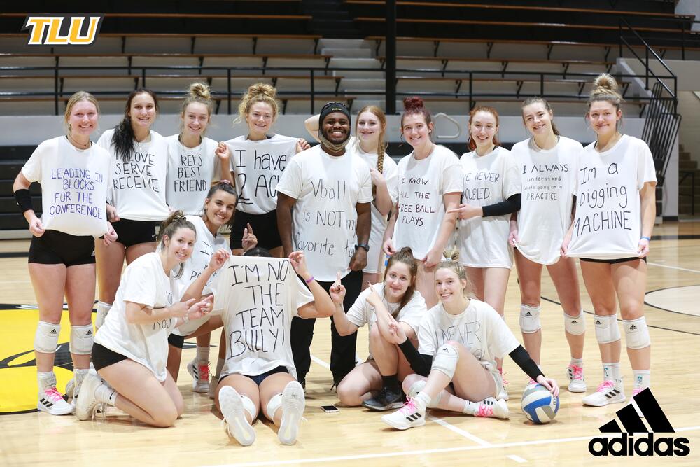 Bryce Hayes with the TLU Volleyball team